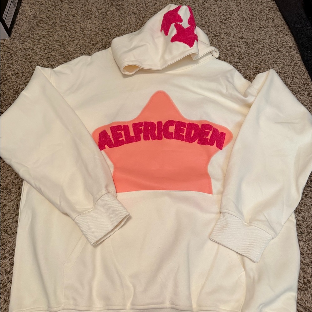 NWT Aelfriceden Hoodie
